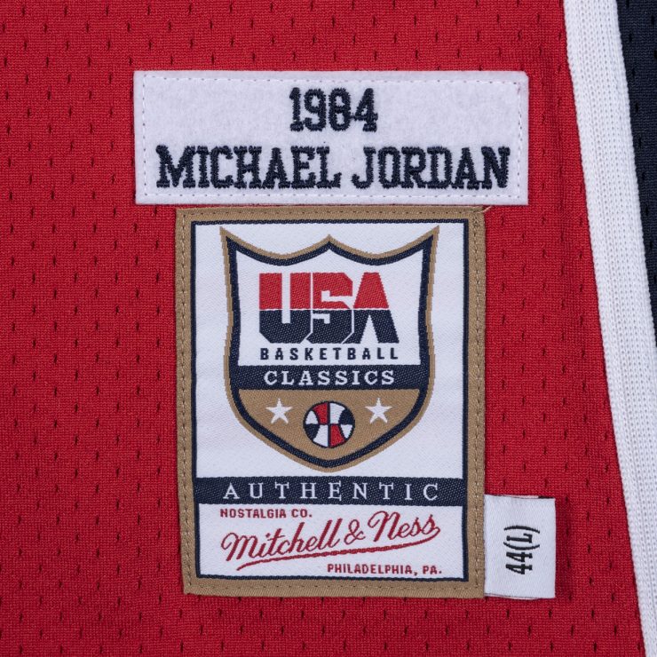 為歡慶《The Last Dance》的正式上映，NBA Store Taiwan攜手Mitchell & Ness重磅推出全套「Michael Jordan 1984 USA奧運復刻球衣」。