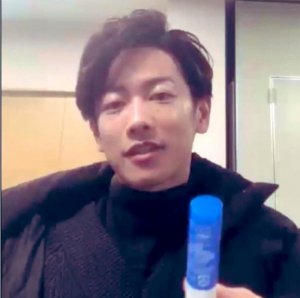 佐藤健護唇膏＿URIAGE優麗雅護唇膏