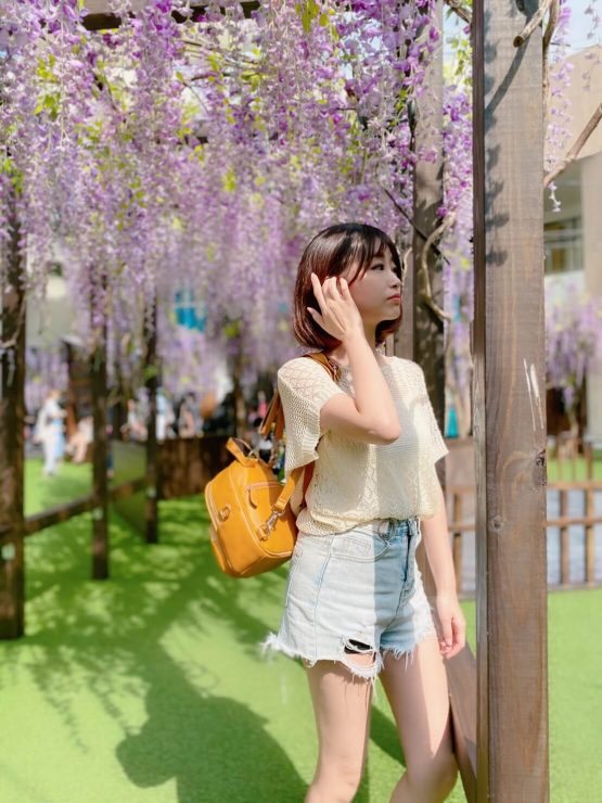 寬版蕾絲織紋罩衫式針織上衣台灣製造