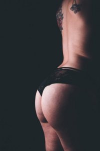 蜜桃臀養成