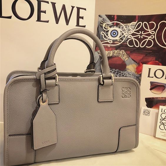 LOEWE包包