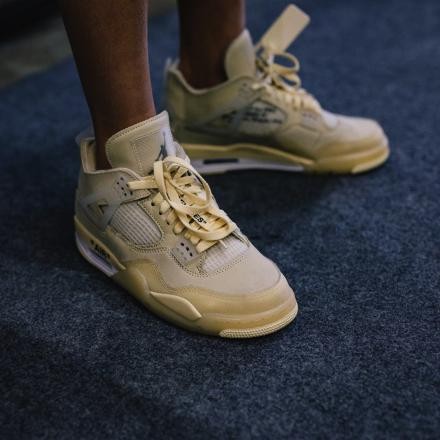 Off-White x AIR Jordan 4 Sail 奶油色系7月25日開始販售