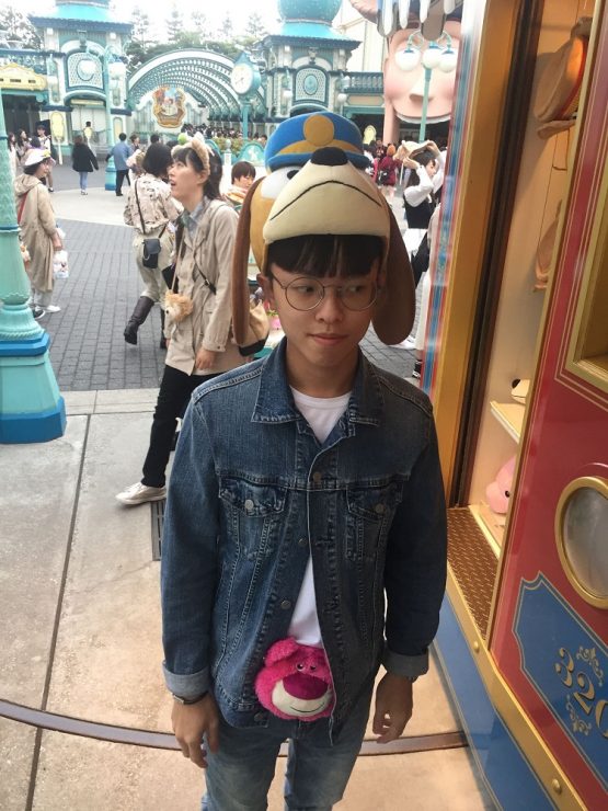 日本東京迪士尼陸地彈簧狗