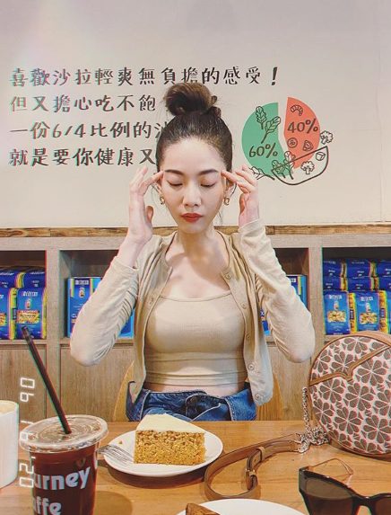 曾之喬的私房化妝包