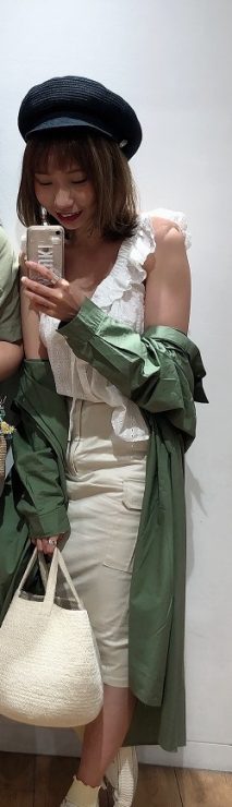 單品重複穿搭 日本單品重複穿搭 日系單品重複穿搭 綠色單品 風衣重複穿搭