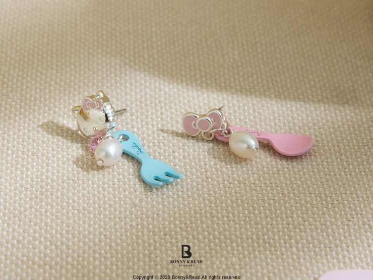 Hello Kitty 甜蜜野餐耳環_Bonny _ Read 飾品_01