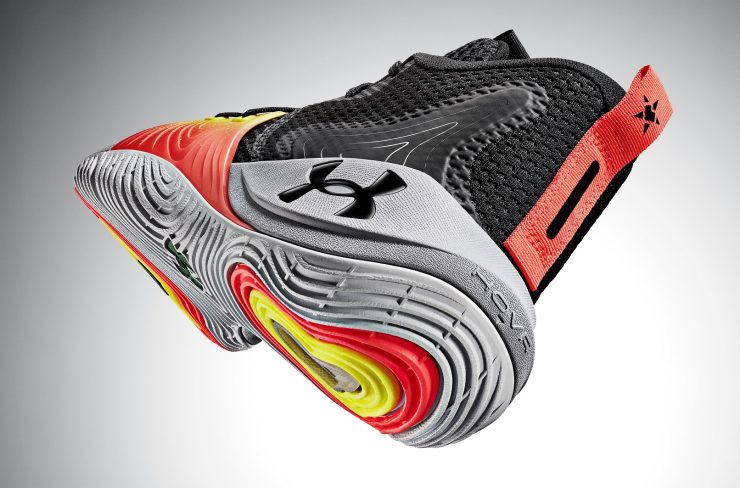 「UA EMBIID ONE」採用UA Micro-G®及HOVR旗艦中底科技，幫助給予每個步伐出色的靈敏反應和緩震回彈