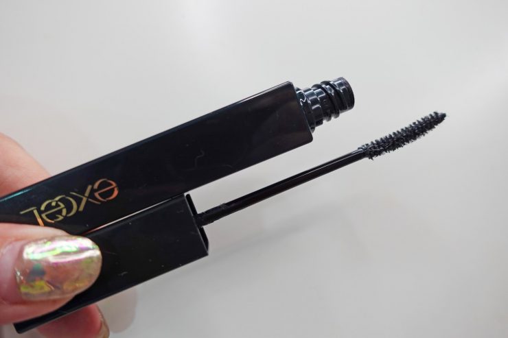 彩色睫毛膏 EXCEL 幻彩濃密飛翹睫毛膏 海洋綠