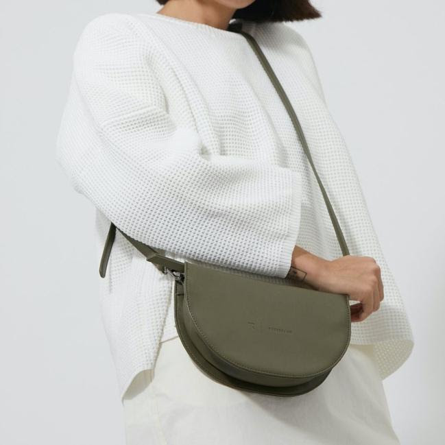 RUST BRAND 半圓弧馬鞍肩背包NT$ 1,069-1