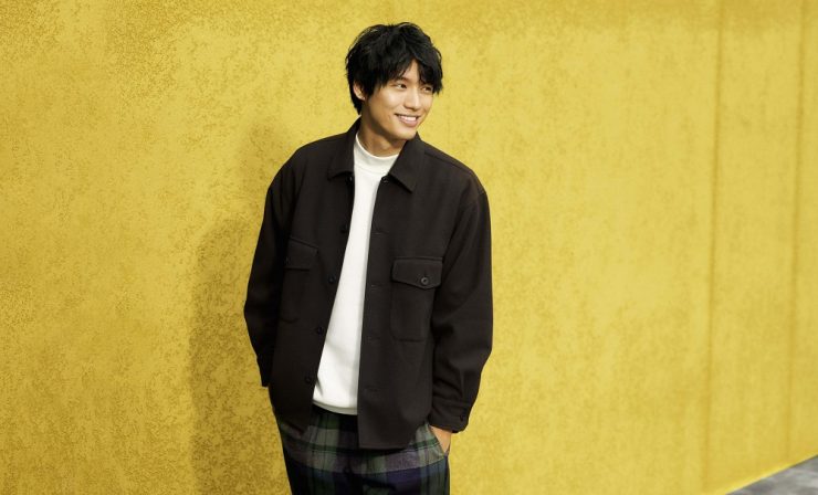 日本代言人福士蒼汰示範男裝CPO襯衫