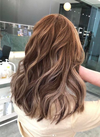 網紅髮廊激推的5種染髮！棕色系染髮暖棕色染髮5