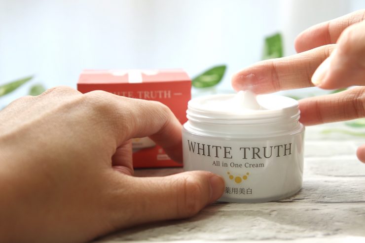 「white truth光感淨透美白凝凍」