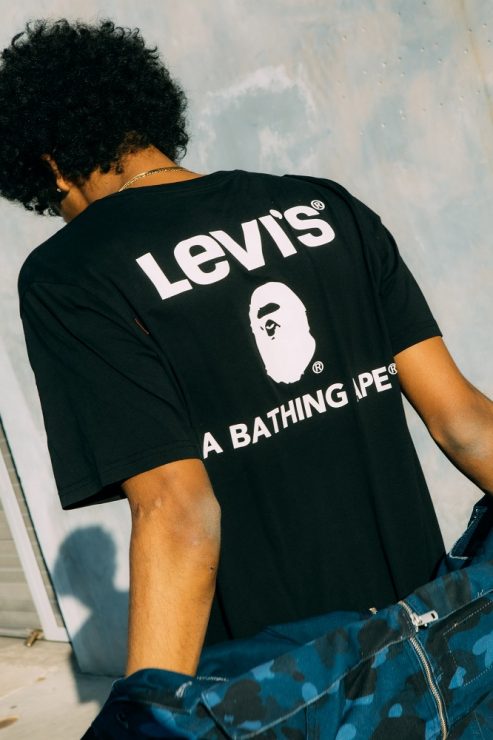 Levi's® x BAPE®聯名LOGO Tee潮流黑款售價NTD. 2,399