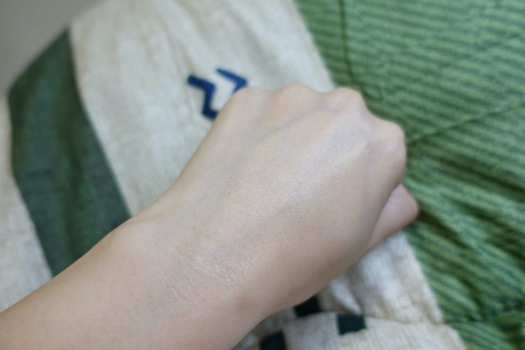 改善手肘、膝蓋暗沉「草本小兔天然草本凝膠」