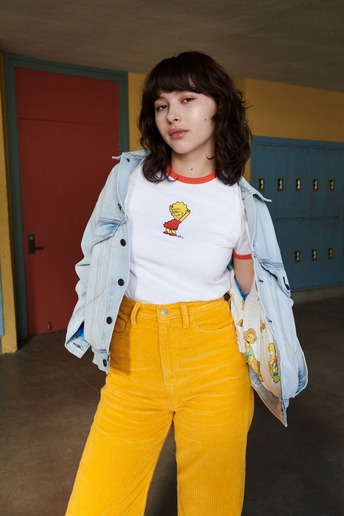 濃厚的復古校園文化氣息結合新鮮和時尚風格設計，將大家瞬間帶回另一個時代，彷彿置身春田市般充滿歡笑和快樂情懷。