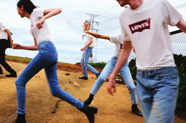 作為丹寧鼻祖的永續丹寧領導品牌 Levi’s®對時尚、潮流穿搭的付出不遺餘力