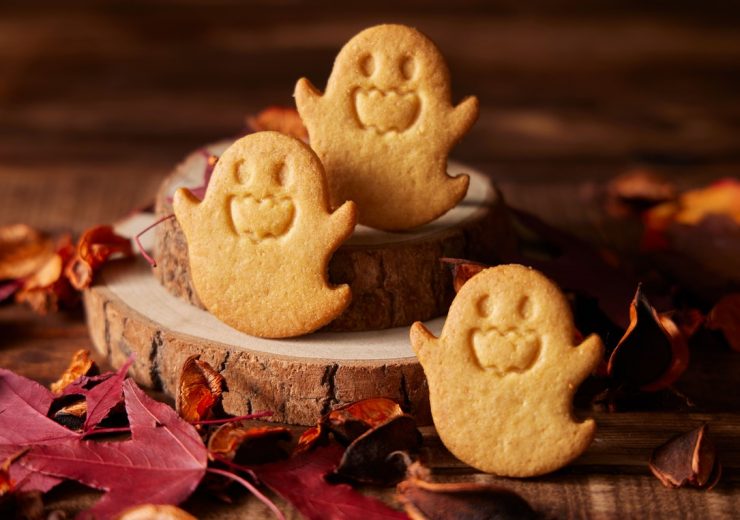 05 「幽靈南瓜起司餅乾」採用帕瑪森起司提味帶出南瓜的自然香氣，鹹甜交織迸發專屬秋季的驚喜滋味